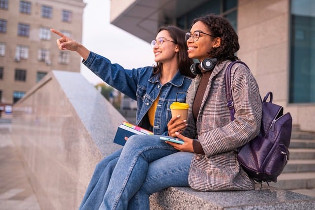 Quantos anos dura uma faculdade de marketing? Tudo sobre a graduação